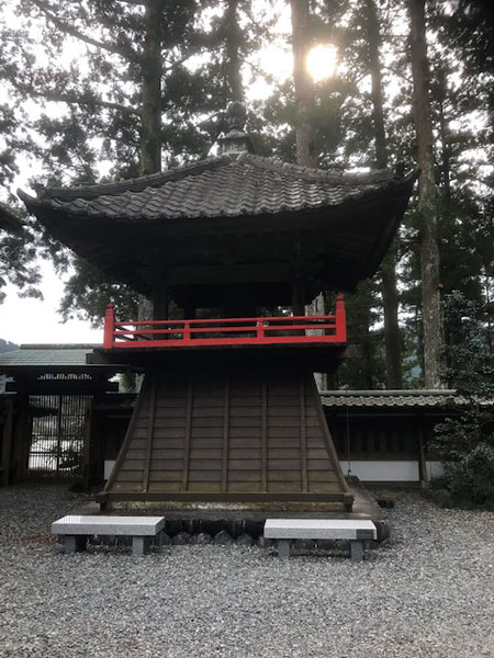 三光寺　鐘楼堂