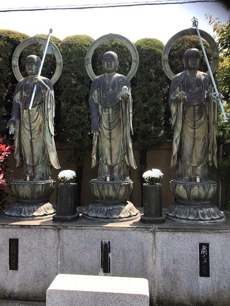六地蔵の左側3体