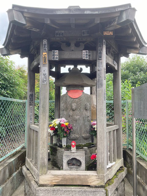 石幢六角地蔵尊(せきどうろっかくじぞうそん)