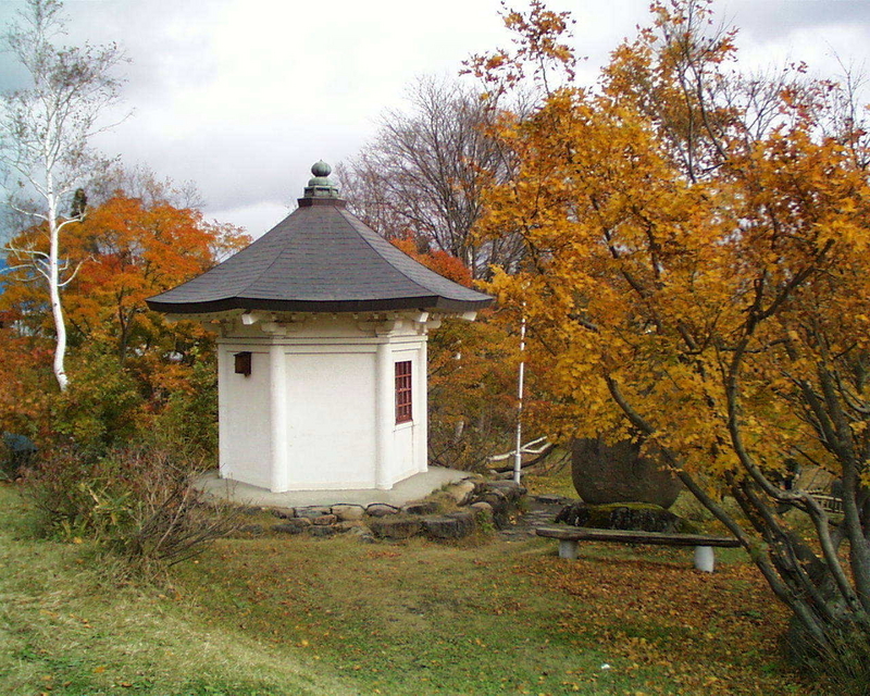 981105岡倉天心堂紅葉