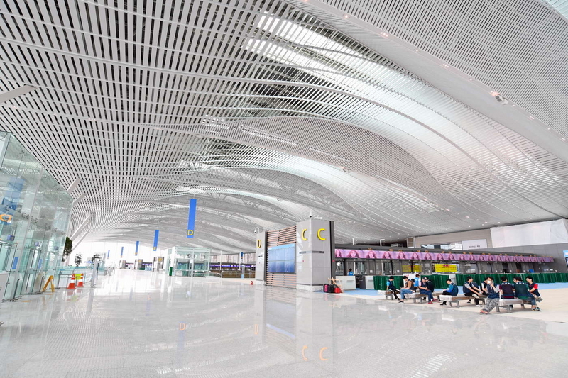 Check-in floor
