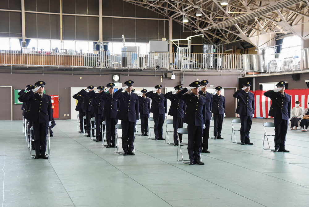 陸自高田駐屯地で自衛官候補生修了式 岐阜の銃撃事件受け連隊長が謝罪