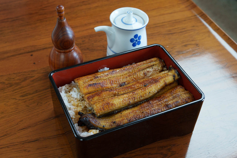 ふるさと納税 職人が焼いたうなぎ蒲焼き(150g×1尾)百年料亭 宇喜世名物 新潟県 うなぎ 老舗料亭の味職人が焼いたうなぎ蒲焼き150g×3尾 百年料亭