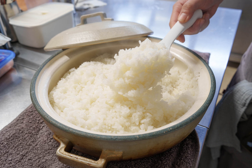 妙高市の米農家がおにぎり専門店 土鍋ご飯で握るシンプルな味で