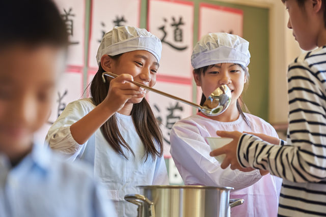 給食