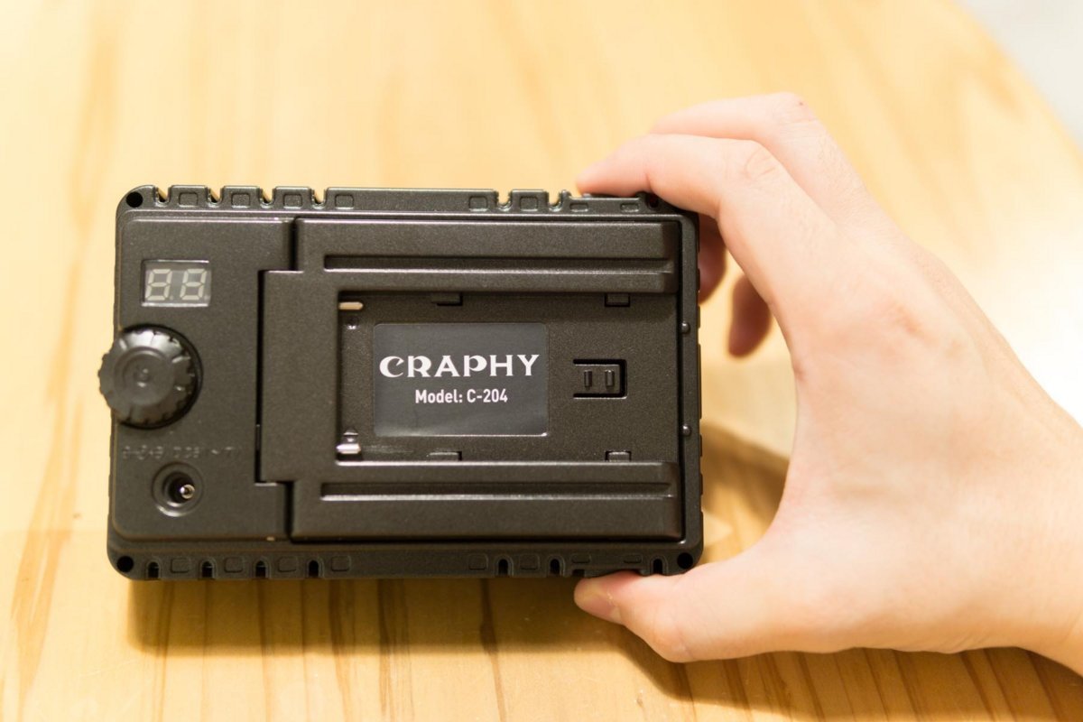 光を浴びせる撮影アイテム 3000円の撮影用led照明を導入してみました Craphy C 4 ものものブログ 光を浴びせる撮影アイテム 3000円の撮影用led照明を導入してみました Craphy C 4 ものものブログ