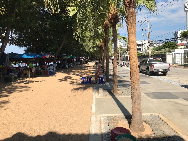 f:id:jomtien:20171222202025j:plain f:id:jomtien:20171222202025j:plain