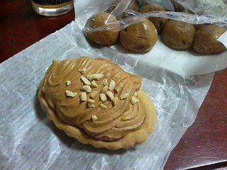 ピーナッツバターのマカロン