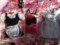 100円ショップの服