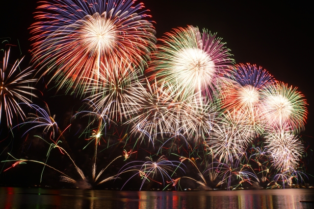 湖上花火大会のイメージです