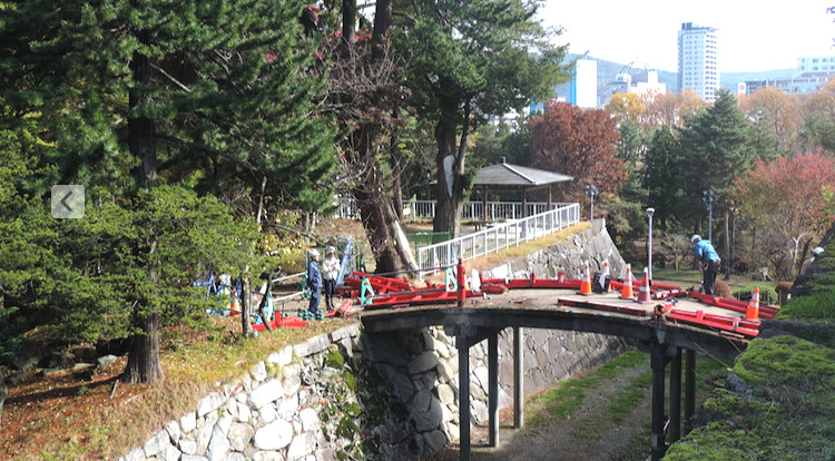 朱色の渡雲橋