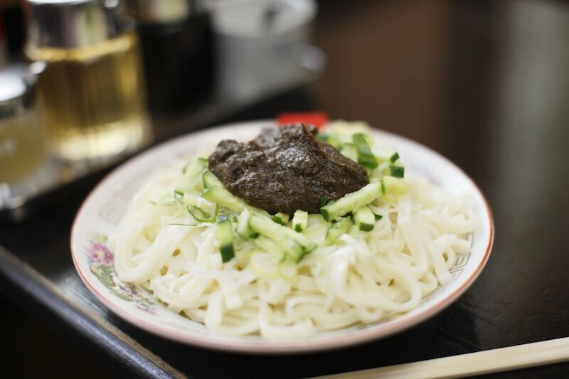 盛岡のソウルフード盛岡じゃじゃ麺。締めは熱々の卵スープ「ちーたんたん」が鉄則
