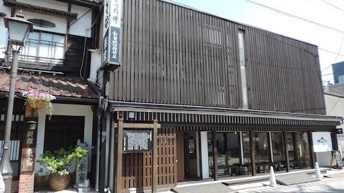 わんこそばならまず“東家(あづまや)本店”へ