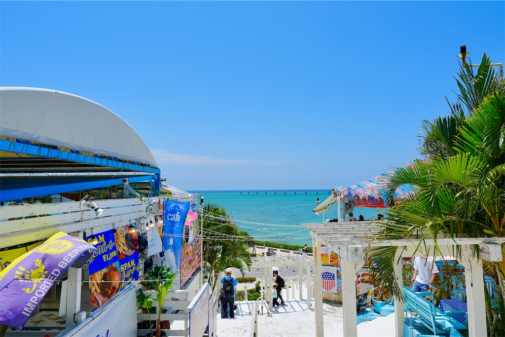 旅】瀬長島ウミカジテラス、海風景をのんびりと楽しむ旅 - 旅するね