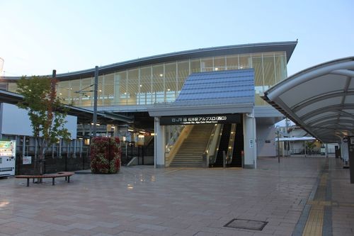 f:id:jranar:20101002054321j:image