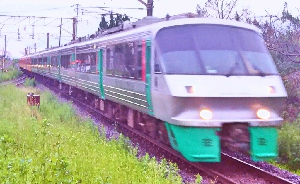 783系8両編成の特急かもめ100号・みどり2号・かもめ104号