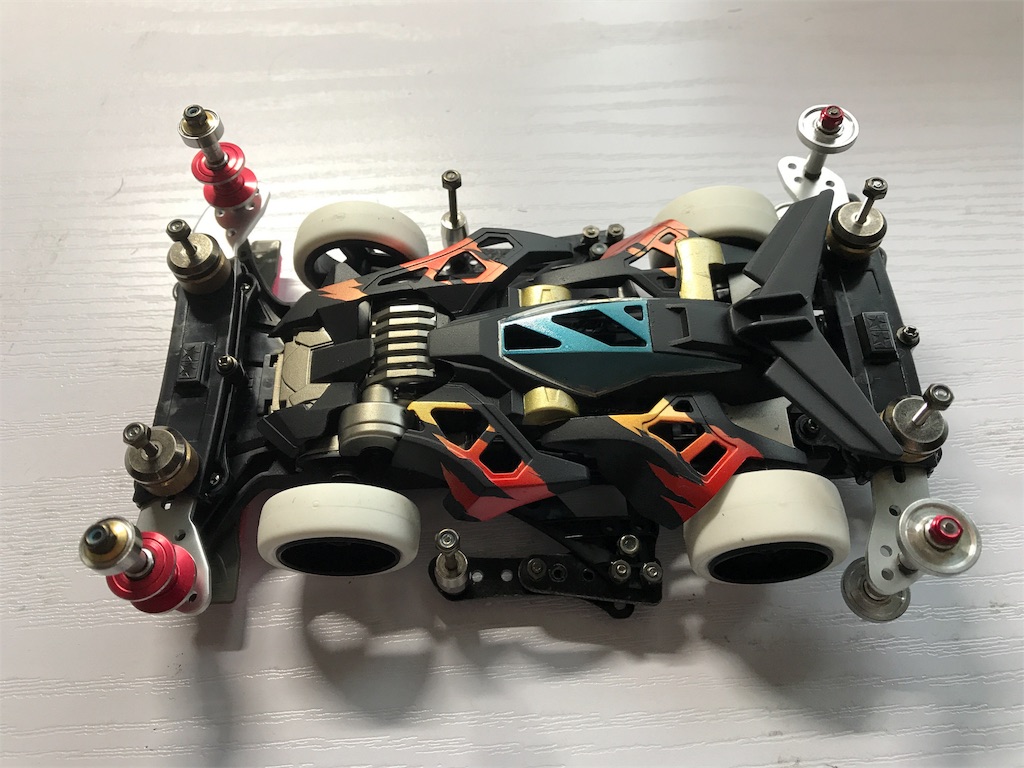 脱線ミニ四駆①シャドウブレイカーZ-3 - ジュンIIガンプラ工場