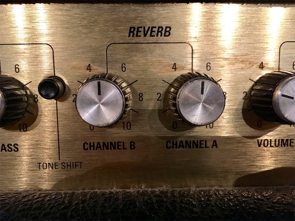 Marshall JCM 2000のリバーブ