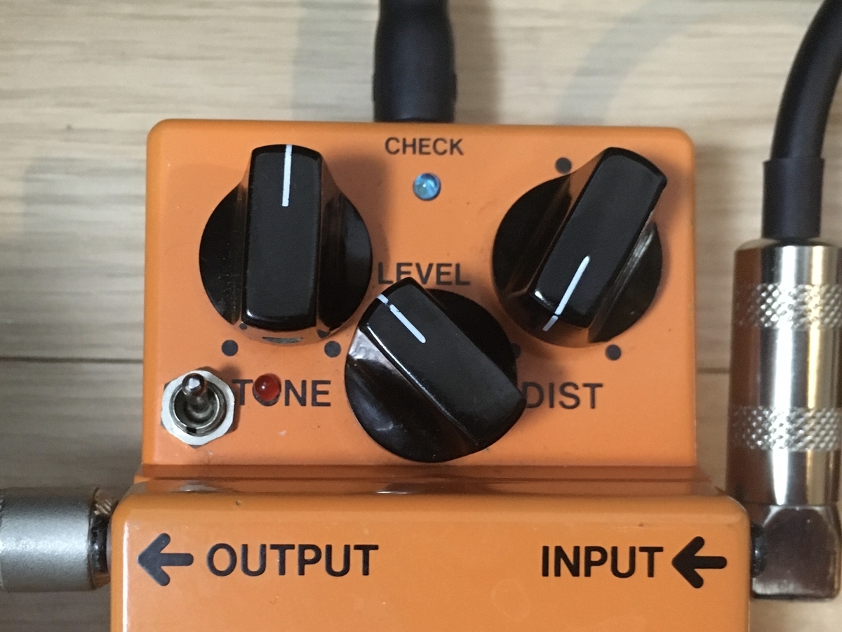 New Boss DS-1 vs Boss DS-1 Keeley Ultra Mod - YouTube