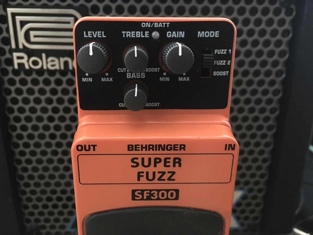 BEHRINGER SF300 Super Fuzzの画像です