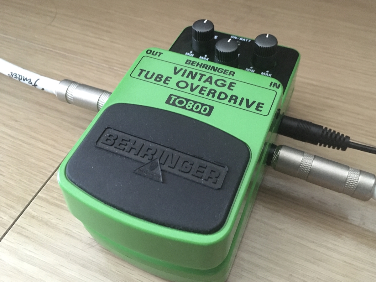 BEHRINGER TO800 Vintage Tube Overdriveの画像です