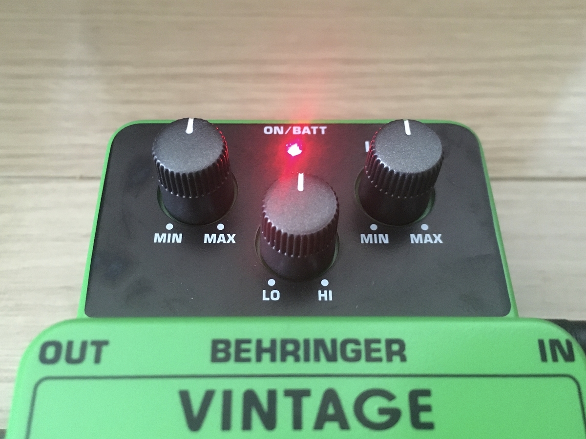 BEHRINGER TO800 Vintage Tube Overdriveの画像です