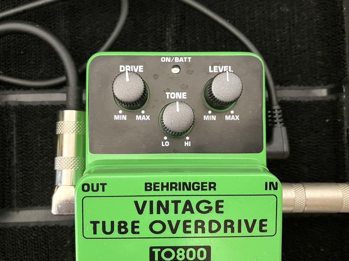 BEHRINGER TO800 Vintage Tube Overdriveの画像です