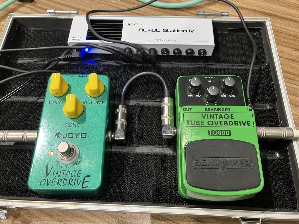 BEHRINGER TO800 Vintage Tube OverdriveとJOYO Vintage Overdriveの画像です