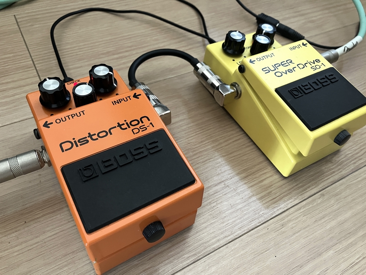 BOSS SD-1とBOSS DS-1の画像です