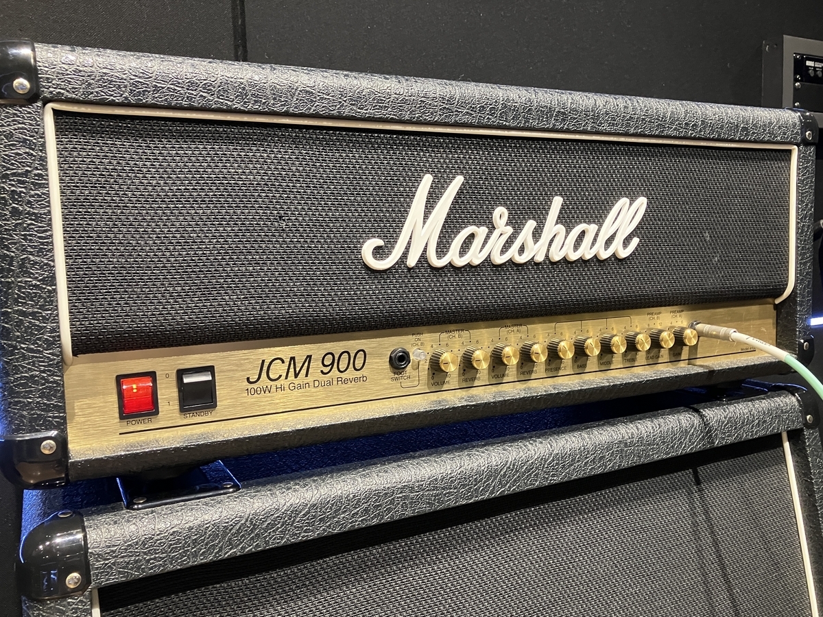 Marshall JCM900の画像です