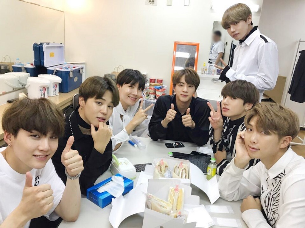 f:id:jungkookie:20170607163855j:image f:id:jungkookie:20170607163855j:image