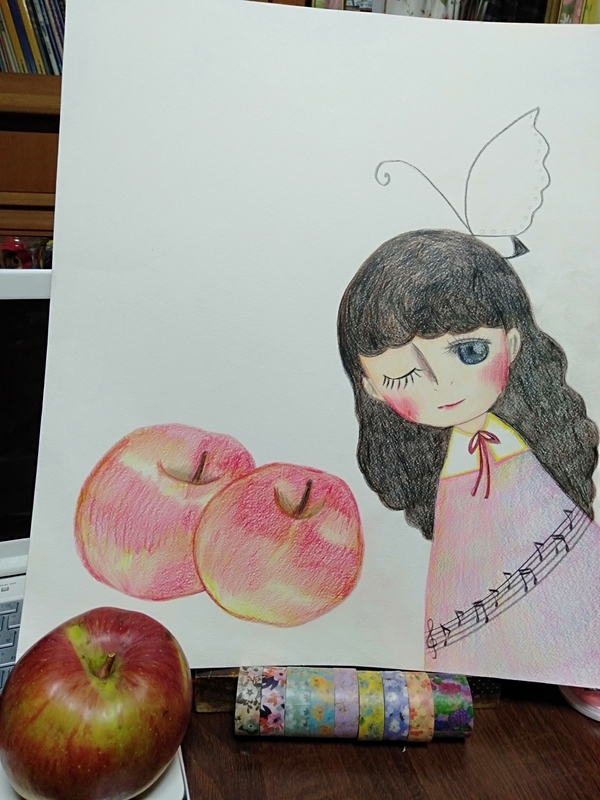仲間おじいさんBに頂いたりんご描く