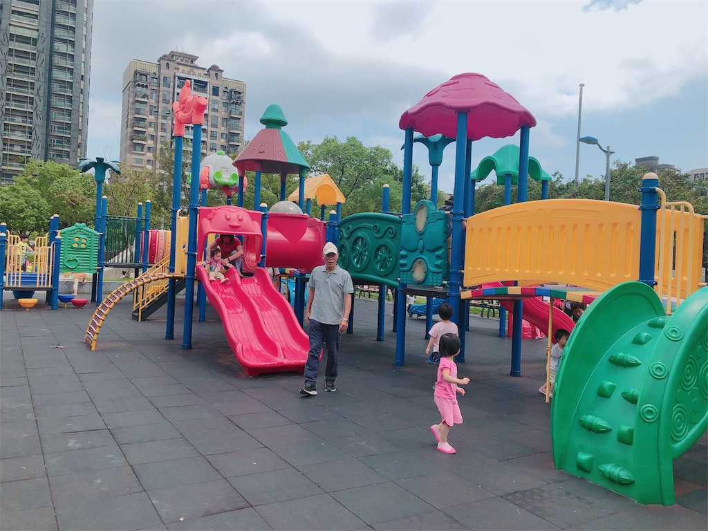 大安森林公園 @大安森林公園駅 - 台湾駐在妻じゅんママのブログ