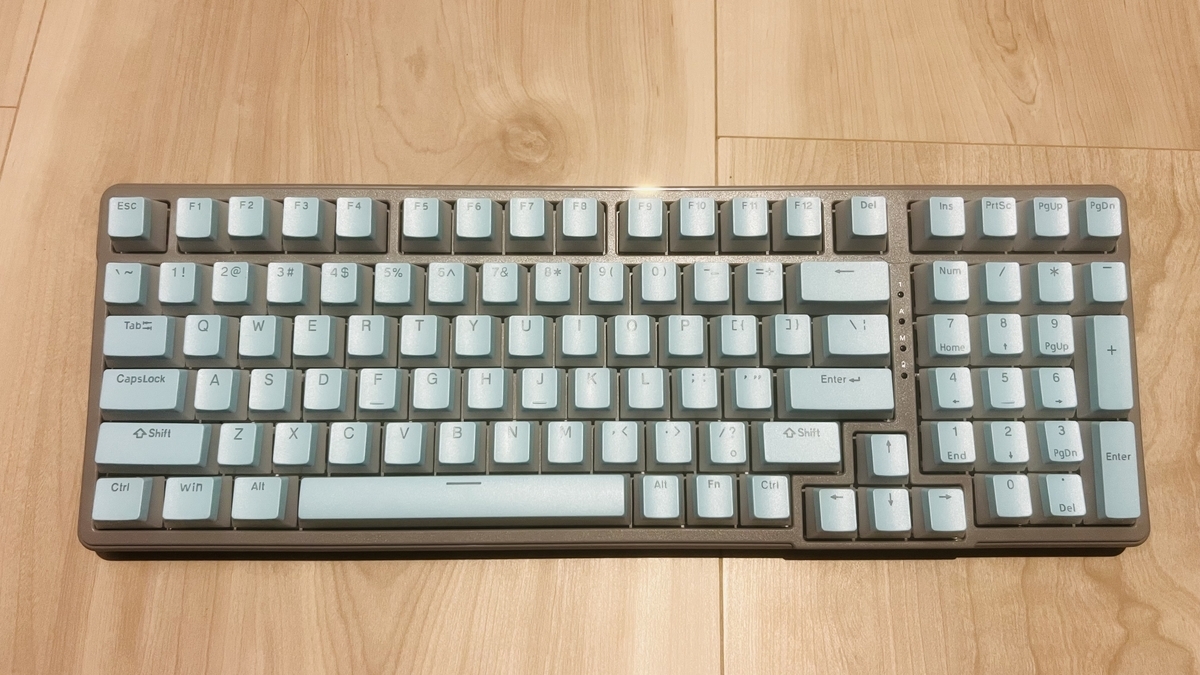 e元素 Z-99レビュー｜Macで約1年使った銀軸の打鍵感とホットスワップ