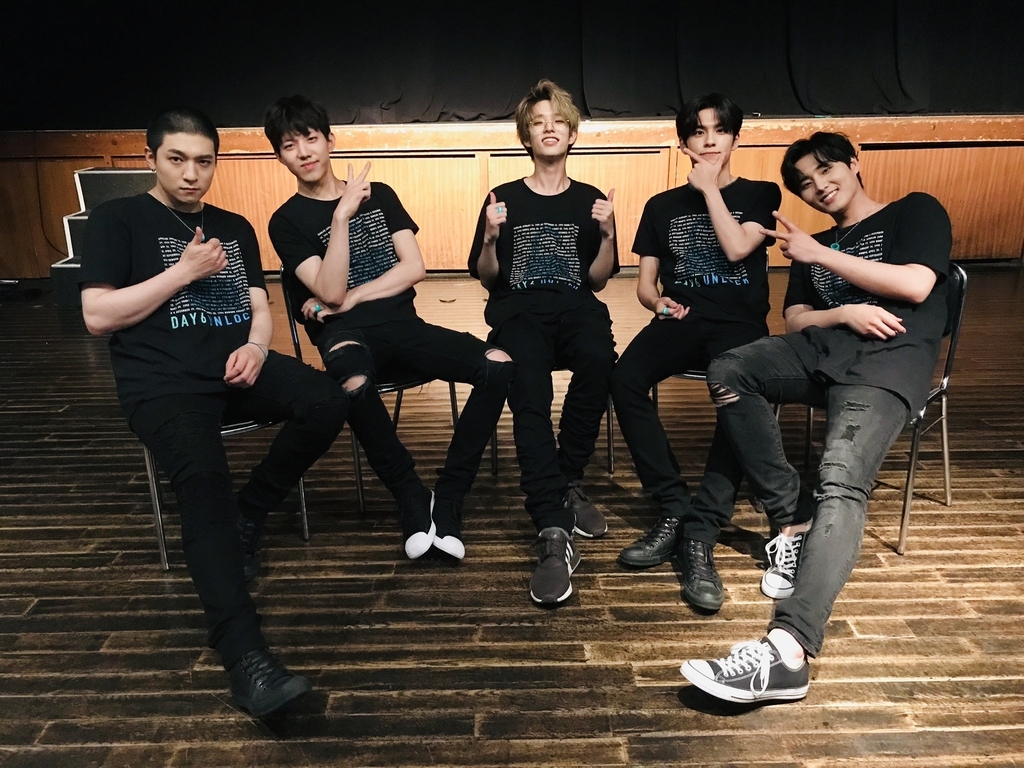 f:id:just_dazzling:20181030233013j:plain f:id:just_dazzling:20181030233013j:plain