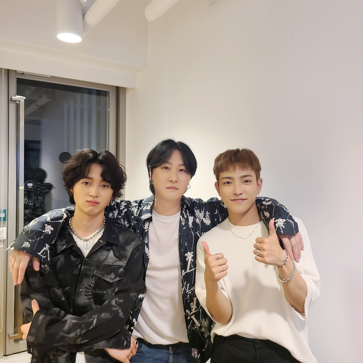 NAVER NOW ジョクジェの夜間作業室 - ホンジュン出演回 - 그냥