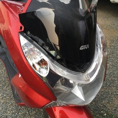 バイクカスタム】超快適！PCXにロングスクリーンを取り付けた