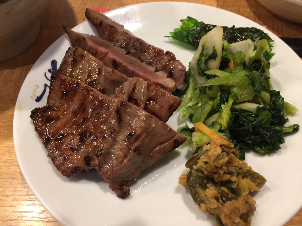 利久の牛タン
