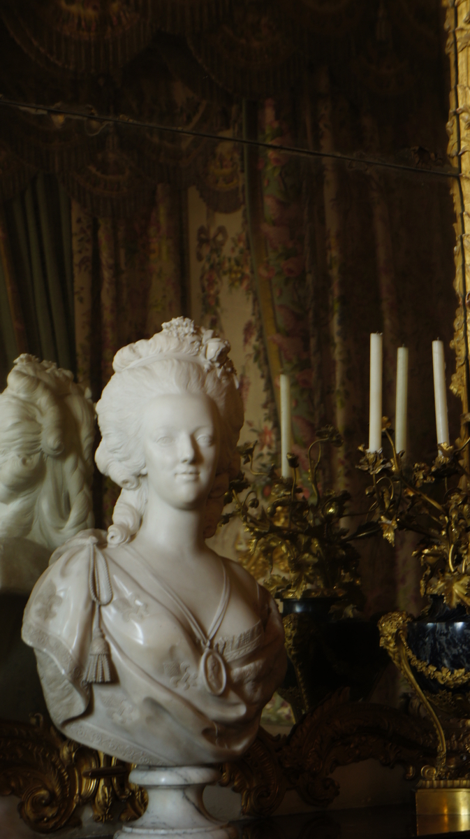 マリー・アントワネット胸像　王妃の大居室