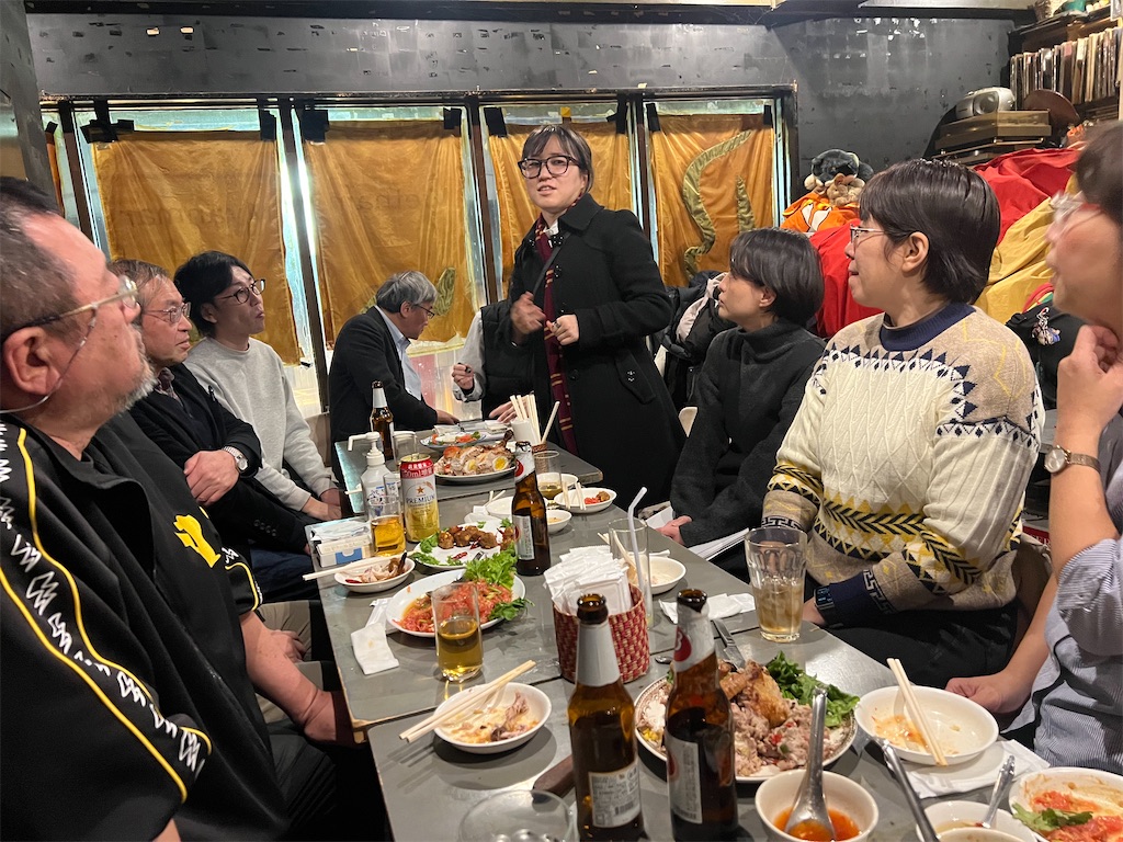 高円寺で橘川ワールドの忘年会ーーサブカルチャー、アウトロー、未来を