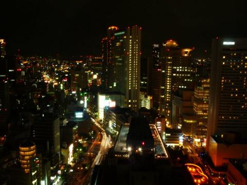 大阪駅前第3ビル展望室より御堂筋方面の夜景