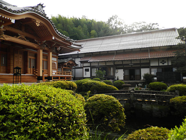 倉吉市和田 定光寺