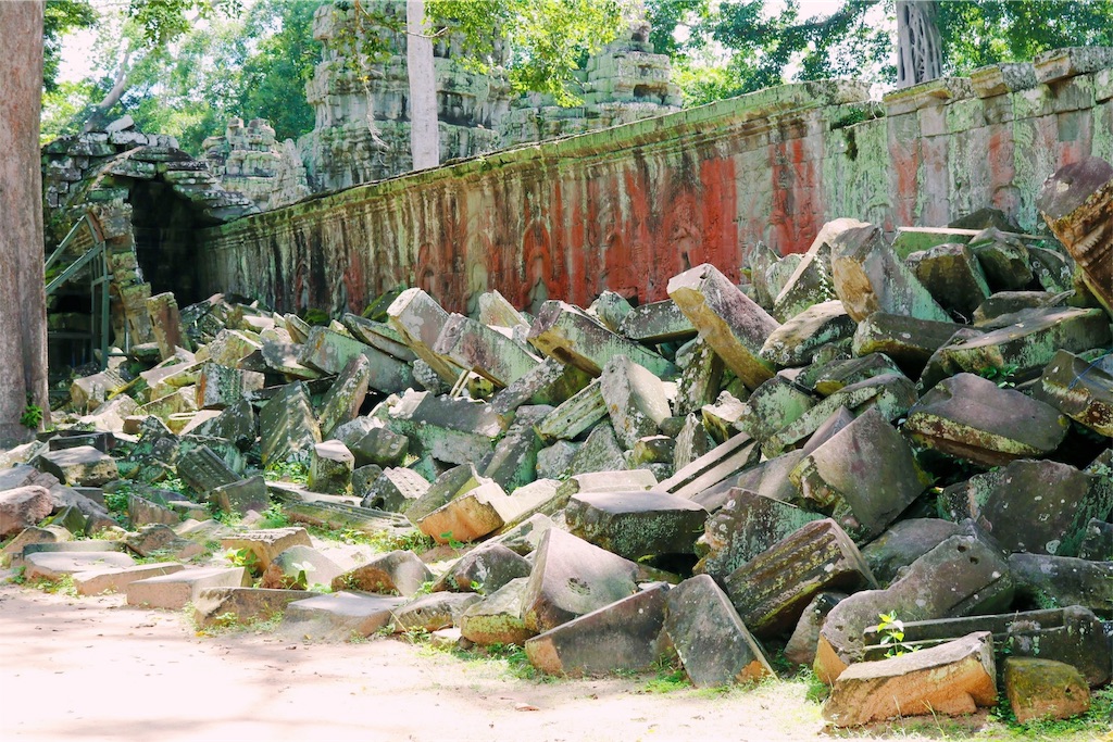 タプローム遺跡
