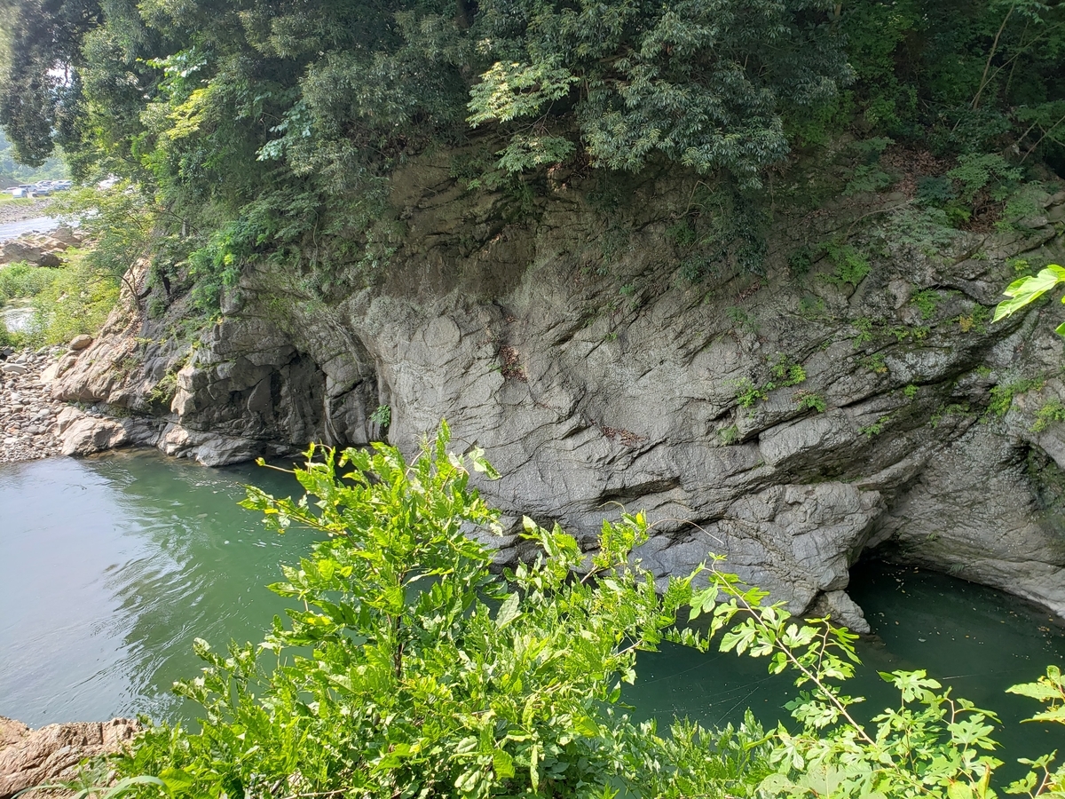 f:id:k-luna:20190819225945j:plain