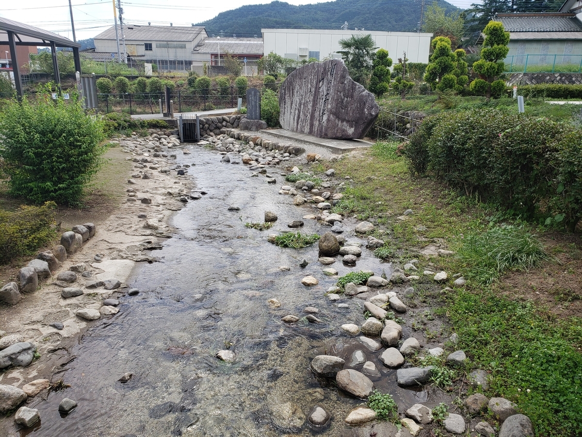f:id:k-luna:20190906001048j:plain f:id:k-luna:20190906001048j:plain