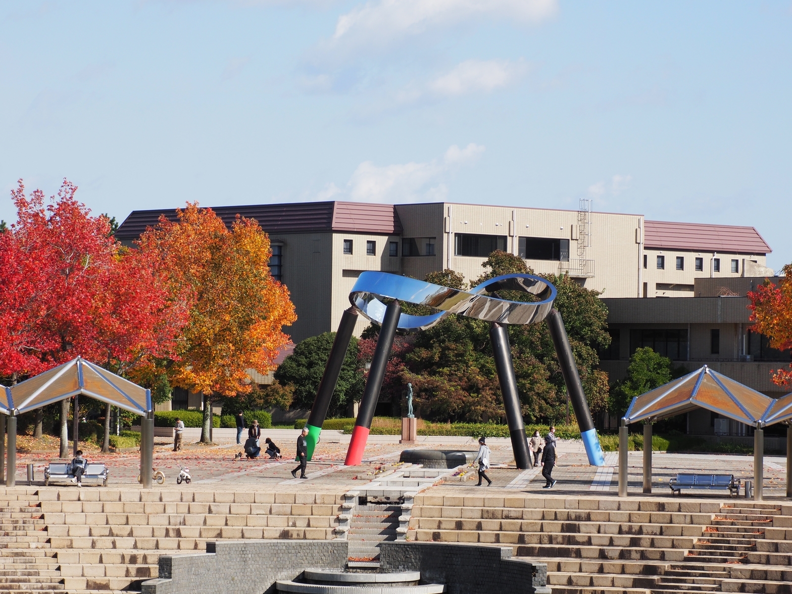 松任総合運動公園の紅葉(後編) 金沢おもしろ発掘 松任総合運動公園の紅葉(後編) 金沢おもしろ発掘
