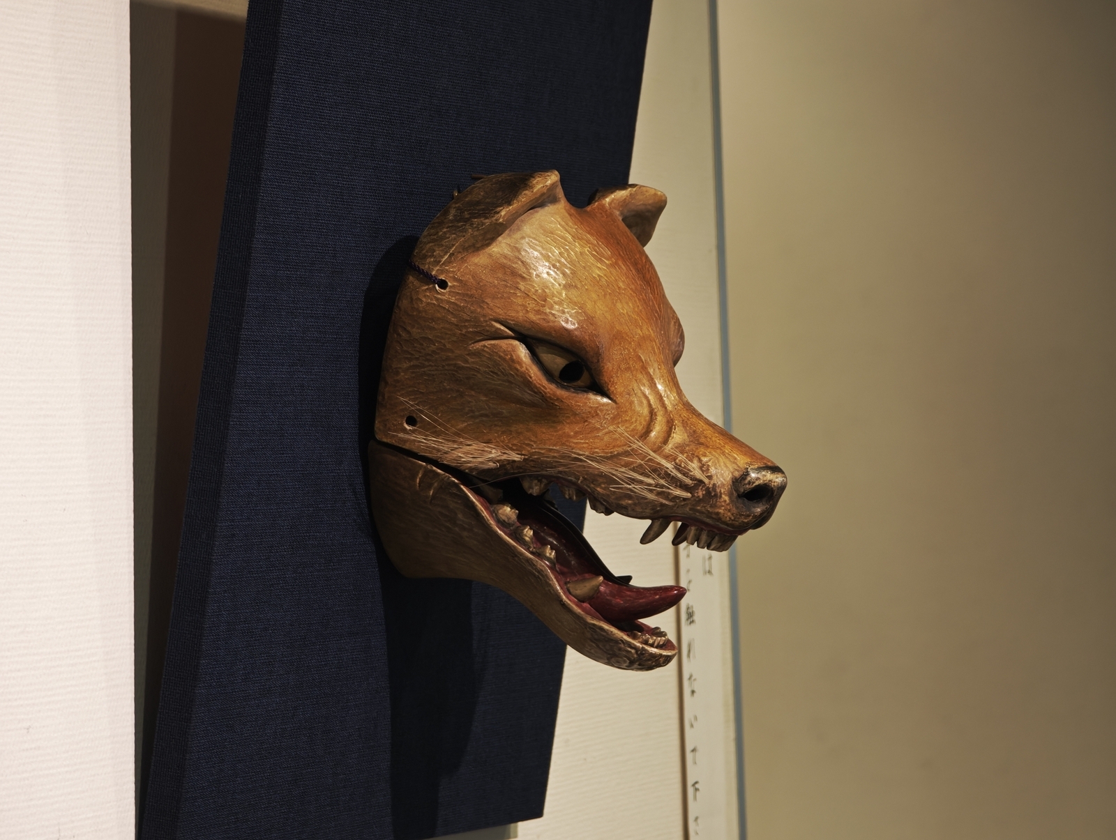 師走の街を歩けば「北陸能面展・谷内正遠 木版画」 - 金沢おもしろ発掘