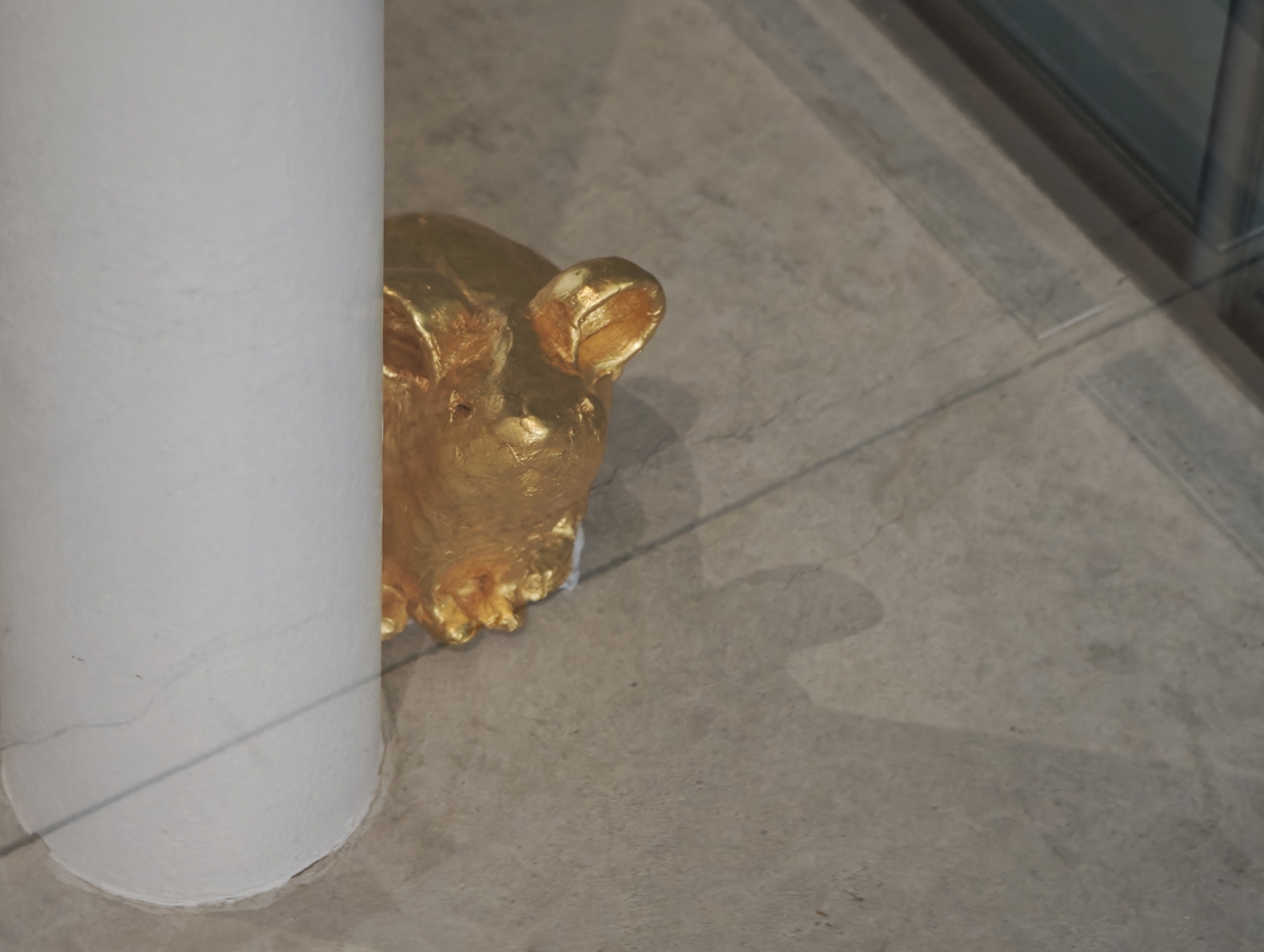 霧雨の街をあるけば「金沢21世紀美術館」 - 金沢おもしろ発掘