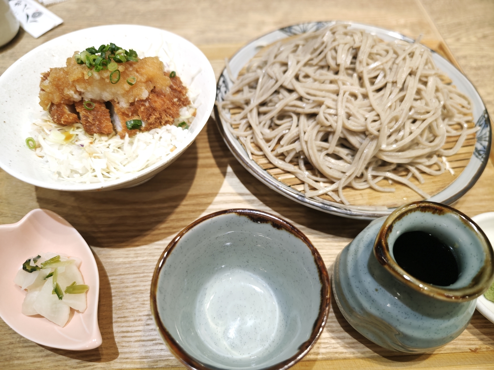 八兆庵「週替わり丼そばセット」 - 金沢おもしろ発掘
