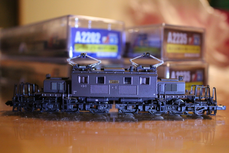 いよいよ入線！マイクロエースEF13戦時型！ - 学生隠れ鉄分